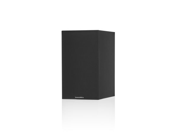 B+W 606 S3  Bookshelf Speakers - Image 3