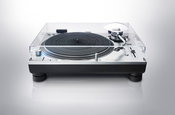 Technics SL1200 GR2 Direct Drive Turntable - Image 2